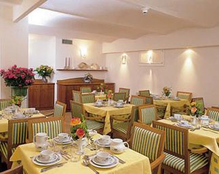 Nuovo Hotel Del Porto Bolonia Zewnętrze zdjęcie