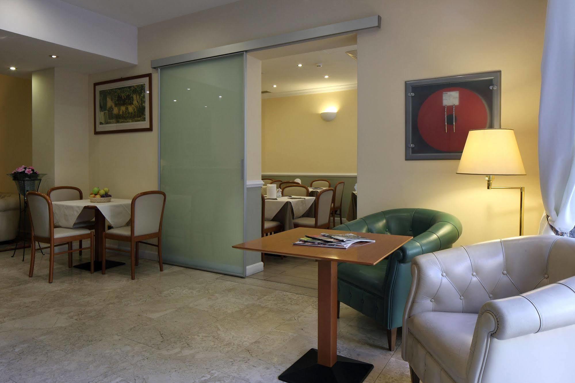 Nuovo Hotel Del Porto Bolonia Zewnętrze zdjęcie